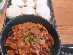 高山笋干烧肉-杭百味·大众精选杭帮菜(西湖音乐喷泉店)