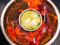 鸳鸯锅-邓莽子老火锅(鲁祖庙店)