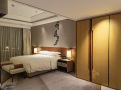 -广州天河希尔顿酒店