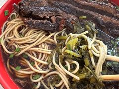 -小龙大肉面馆