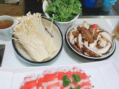 -洪氏嗨捞·猪肚鸡火锅(阳光天地店)