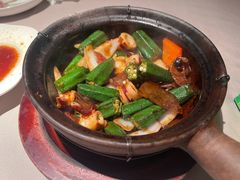 砂锅豉香秋葵啫鱿鱼筒-小炳胜(北京路店)