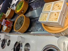 -龍歌自助小火锅(市南金茂湾店)