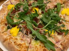 烤鸡奶酪蔬菜披萨-城市大道红炉披萨烘焙坊