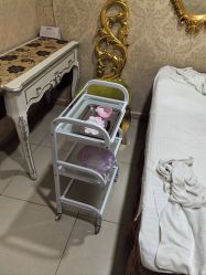 -伊美娜科技美肤中心