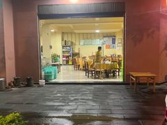 -张宏波烧猪店