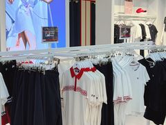 -王府井奥莱临潼小镇(临潼店)