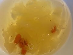 银耳汤-鲜潭蒸汽石锅鱼(五道口购物中心店)