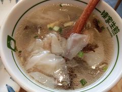 鱼籽鲜虾小馄饨-陈家生煎(世茂双子塔店)