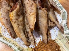 炸小黄鱼-小俩口烧烤东北菜(双井店)