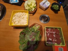 -牛串门串串香(东直门簋街总店)