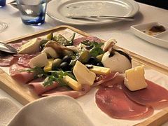 -卡佩罗意大利餐厅及酒吧Al Cappello Trattoria