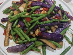 -滴水·湘逢(南汇大学城生活广场店)