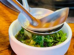 餐具摆设-大理.老字号渝记酸萝卜乌鱼(古城总店)
