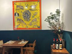 -Mark&Mars Restaurant