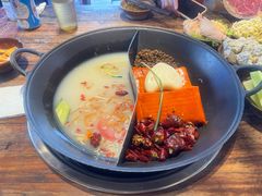 -胖三嬢·呱呱老火锅(北京总店)