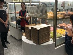 -奈雪的茶(市百一店)