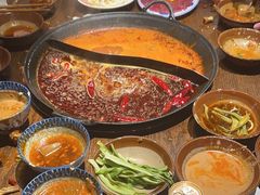 -萍姐火锅·公路夜市(武汉首店)