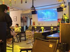 -Mx.cocktail bar