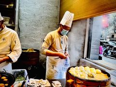 -李与白包子铺(桐梓林店)