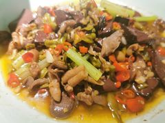 -费大厨辣椒炒肉(万家丽一店)