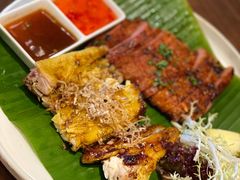 碳烧猪颈肉拼辣鸡-星叶·东南亚料理(宁波万象汇店)