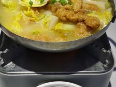 -渝是乎酸菜鱼·川渝小炒(新世界百货望京店)
