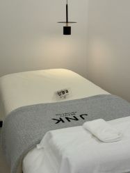 -JNK皮肤管理中心