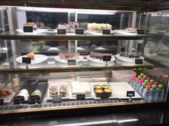 -莓园冰淇淋店