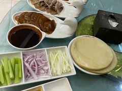 -大鸭梨烤鸭店(金顶街店)