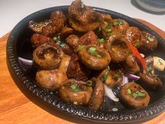 -八府香鸭·啫啫煲(华山路店)