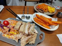 -暖食光·台式家庭餐厅·生日主题店(万达店)