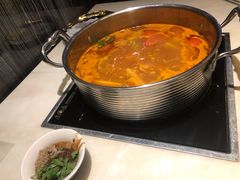 招牌番茄牛尾汤-一哥澳门豆捞·澳门风打边炉(高德置地店)