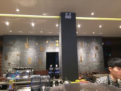 大堂-星巴克臻选(广州二沙岛文立方店)