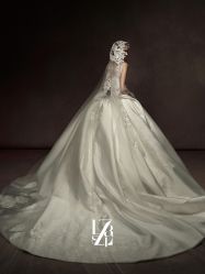 -Renee芮亦婚纱(原丽莎)