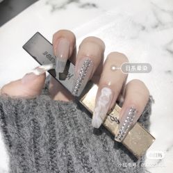 -Pink You美甲洗眉纹绣定制中心