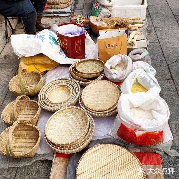 过年了来逛逛古城，感受一下年味儿越来越浓了