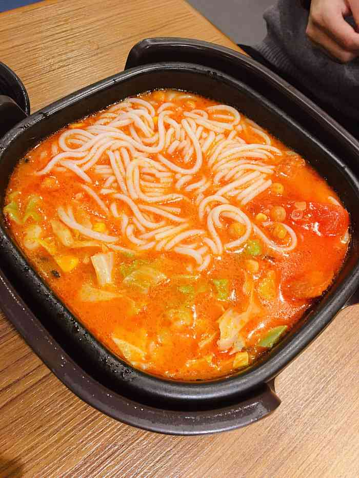 阿香米线(淄博万象汇店)-"第一次在万象汇吃阿香米线,听了服务员的推.