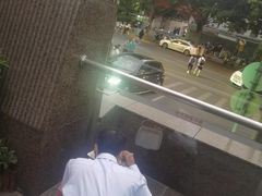 -烈士陵园(地铁站)