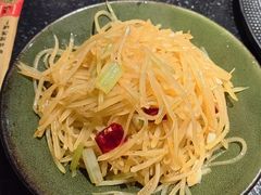 -侯志伟老街炒鸡(广济街店)