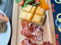-Brut Eatery Wine Bar & Restaurant (建国东路店)