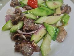 圣瓜洋葱炒鸽杂-煲煲掂风味煲仔饭餐厅(西区店)