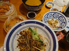 -霸蛮湖南菜·牛肉粉(荣京西街店)