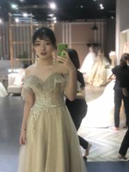 -Lady  Jane高端婚纱礼服馆