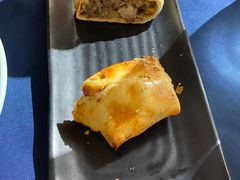 新疆烤包子-伊带伊路新疆美食府(呼家楼店)