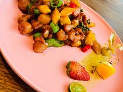 凤梨鸡腿肉-甜阿姨·天台花园私房菜(万松园店)
