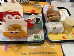 -麦当劳(长江西路得来速店)