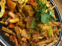 干锅牛蛙-靓蛙馆