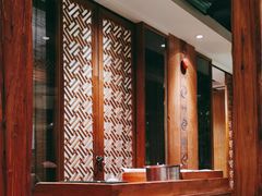 -萨拉伯尔(燕莎友谊商城店)