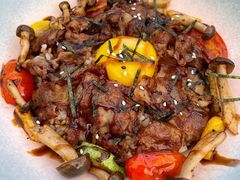 黑椒蘑菇牛肉局饭-野萃山·潮汕厚果汁(十亩地店)